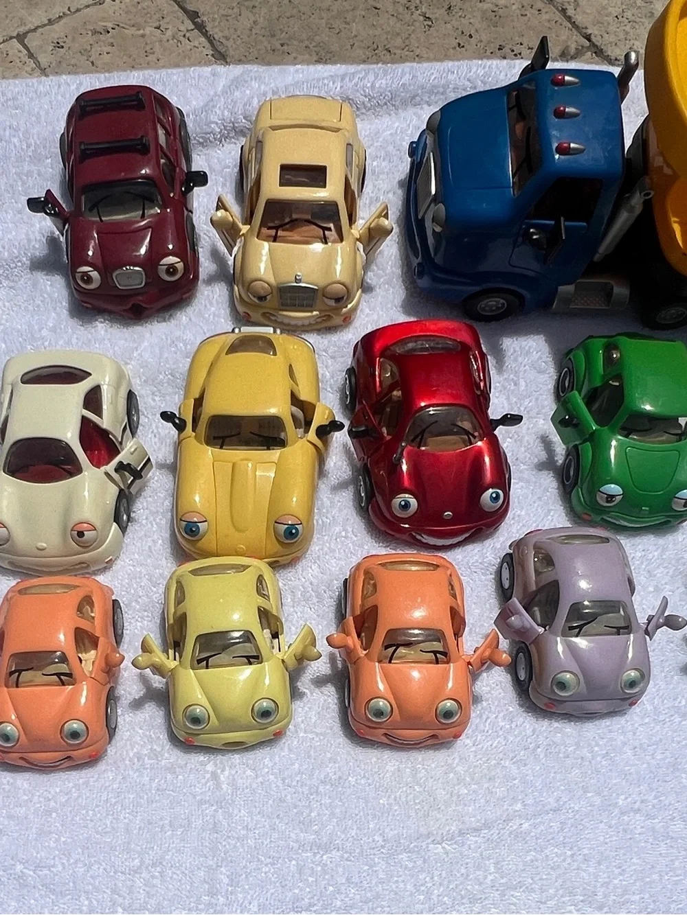 Chevron Techron Cars Character Vehicle Lot 17 Pieces w/ Car Carrier Truck 🚙